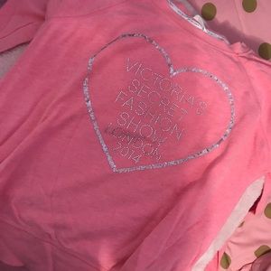 Vs fashion show sweater